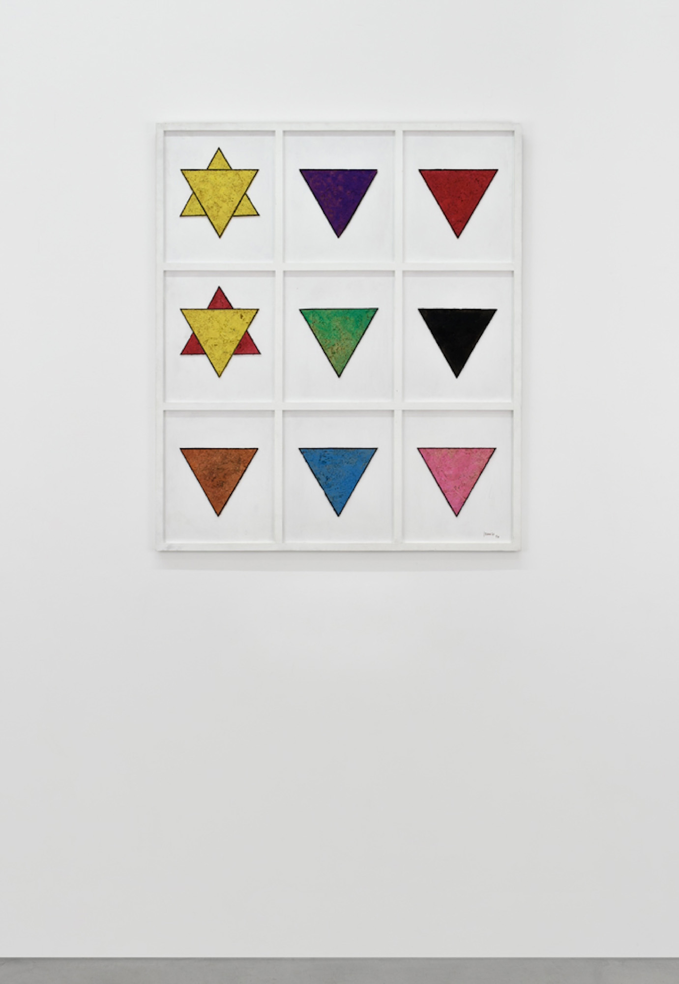 Michel Journiac, Rituel de transmutation - Parcours de l’exclusion, 1993, bois, liège, peinture sur panneau, 107 x 92 cm, photographie Rebecca Fanuele, courtesy Galerie Christophe Gaillard (œuvre conservée au Mucem, Marseille)